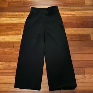 High waisted wide legged mid length pants